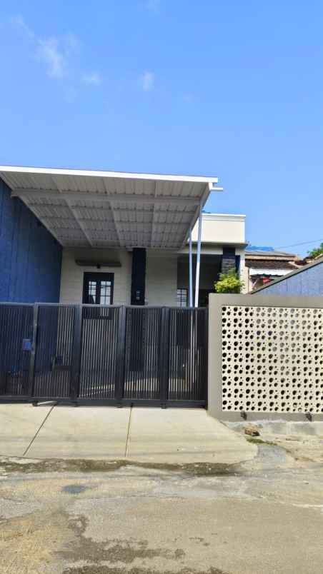 dijual rumah pakintelan