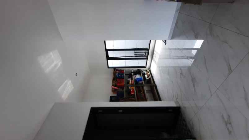 dijual rumah pakuwon city