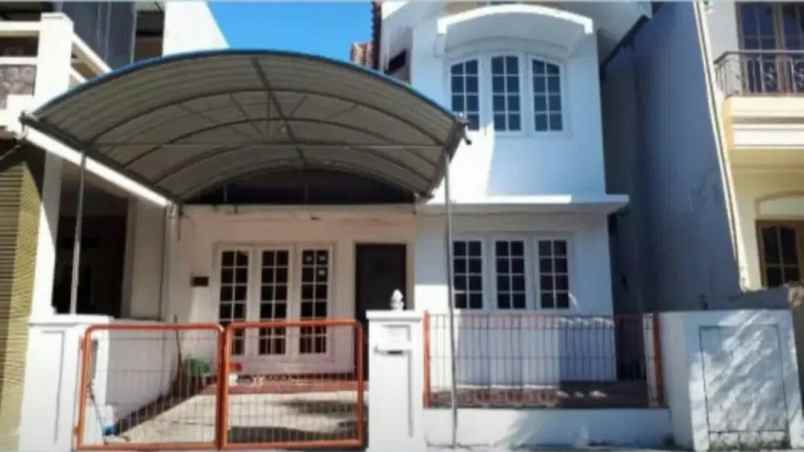 dijual rumah pakuwon indah vila valensia