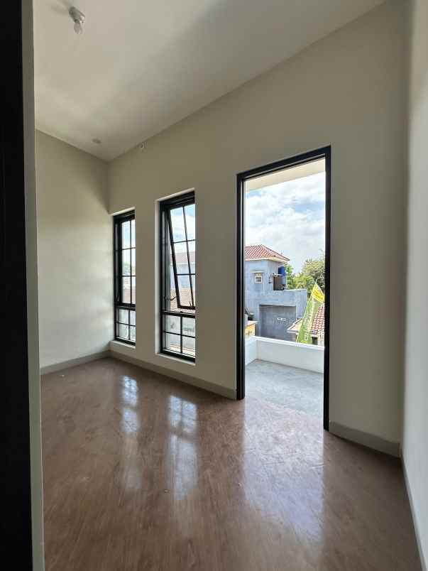 dijual rumah pandanwangi sulfat kota malang