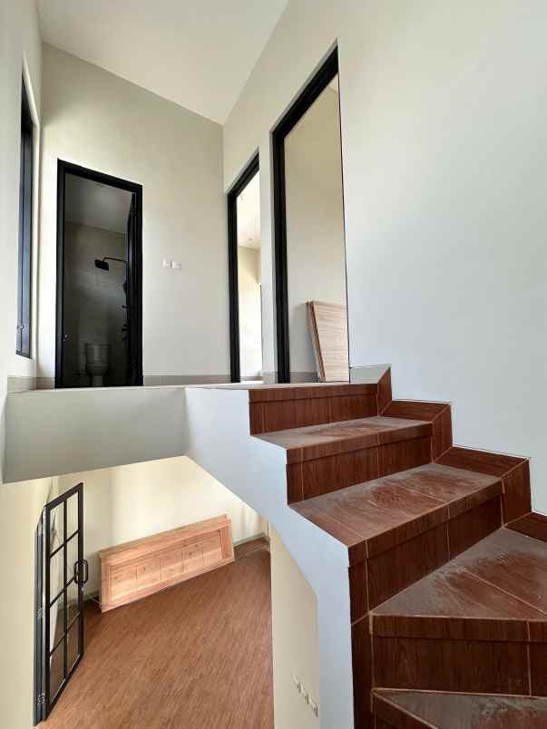 dijual rumah pandanwangi sulfat kota malang