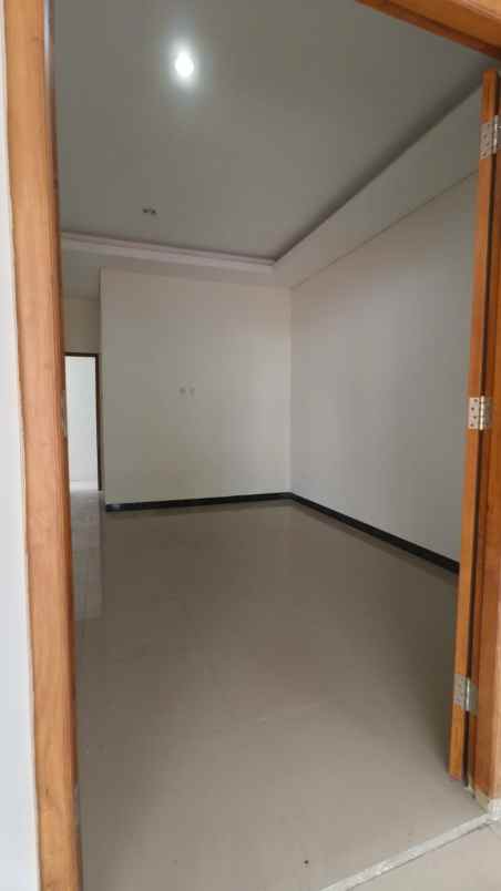 dijual rumah parangtritis