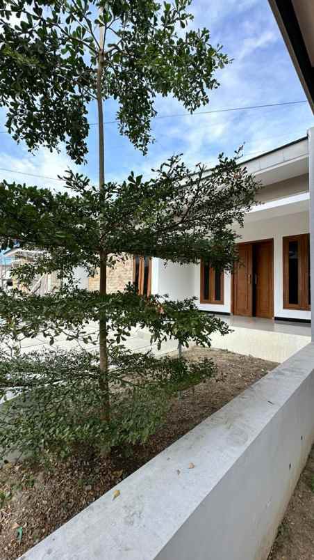 dijual rumah parangtritis