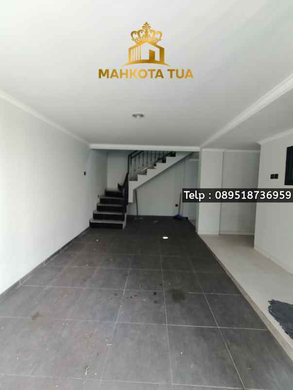 dijual rumah pejaten barat kemang