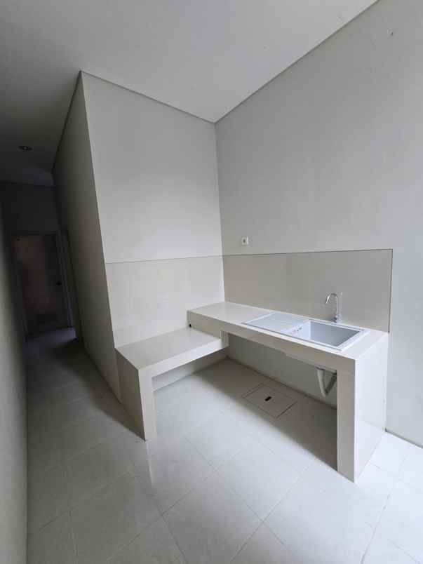 dijual rumah pelican hill citraland