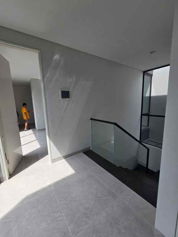 dijual rumah pelican hill citraland