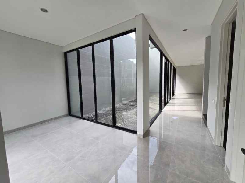 dijual rumah pelican hill citraland