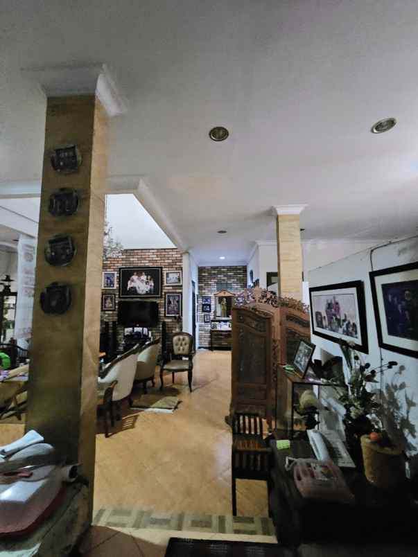 dijual rumah pertigious residence