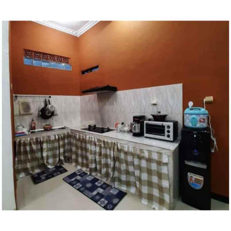 dijual rumah perum parung panjang indah