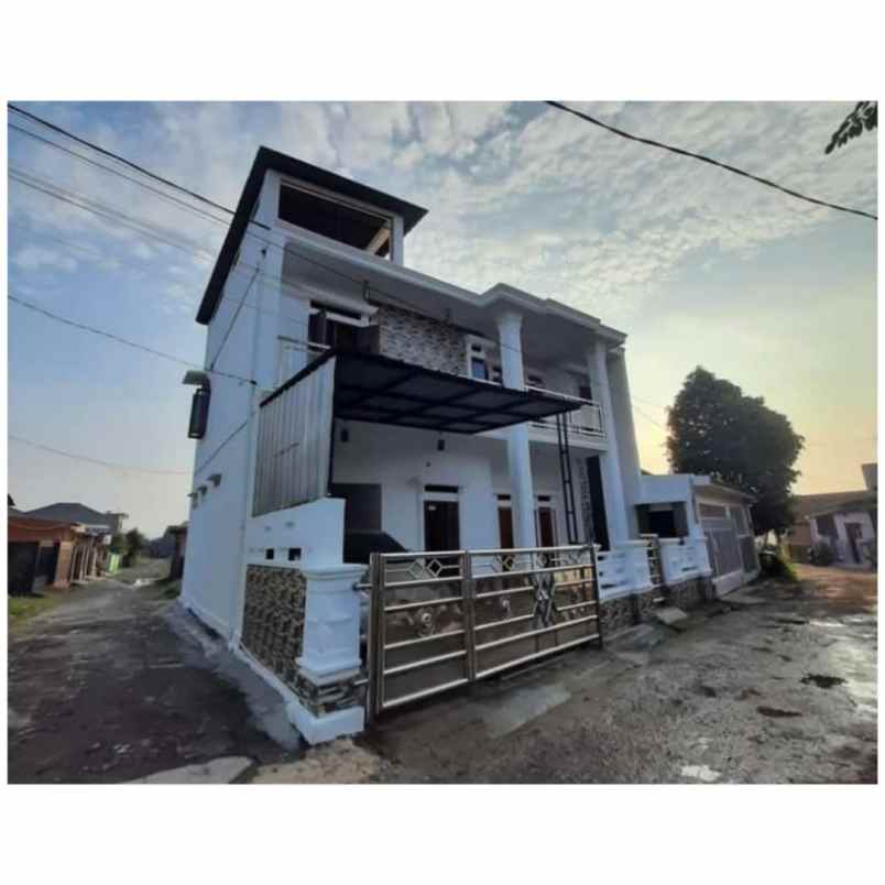 dijual rumah perum parung panjang indah
