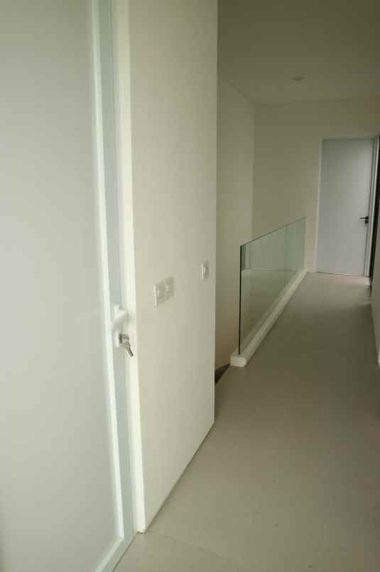 dijual rumah perumahan dian istana