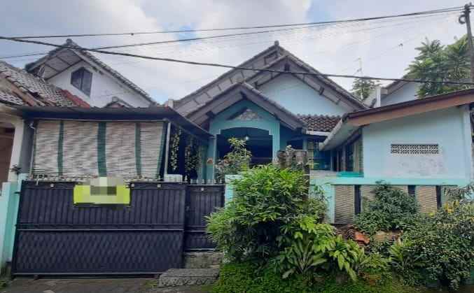 dijual rumah perumahan pandan valley