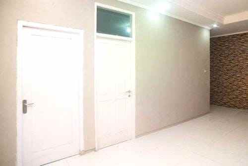 dijual rumah perumahan pulogebang kirana