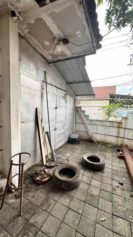 dijual rumah perumahan sepanjang town house