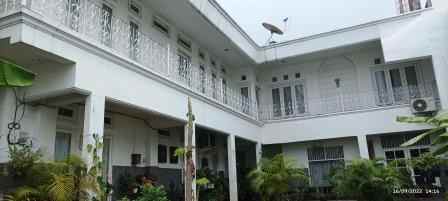 Rumah 2 Lantai Semi Furnished Lokasi Strategis Di Joglo Jakarta Barat