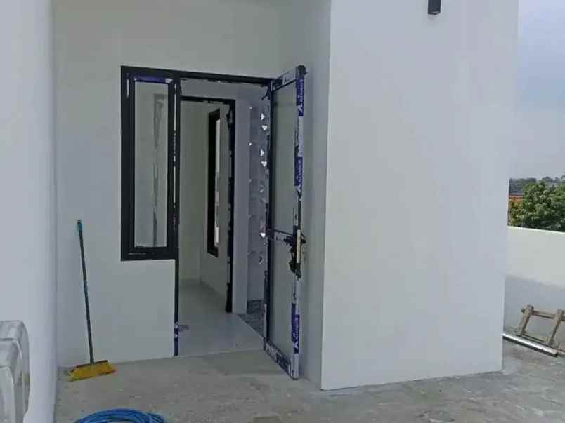 dijual rumah pondok bambu