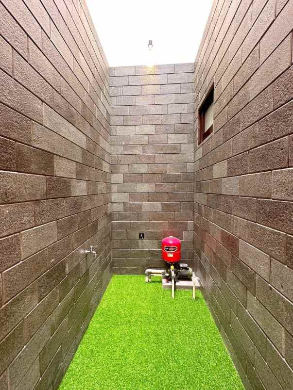 dijual rumah pondok bambu