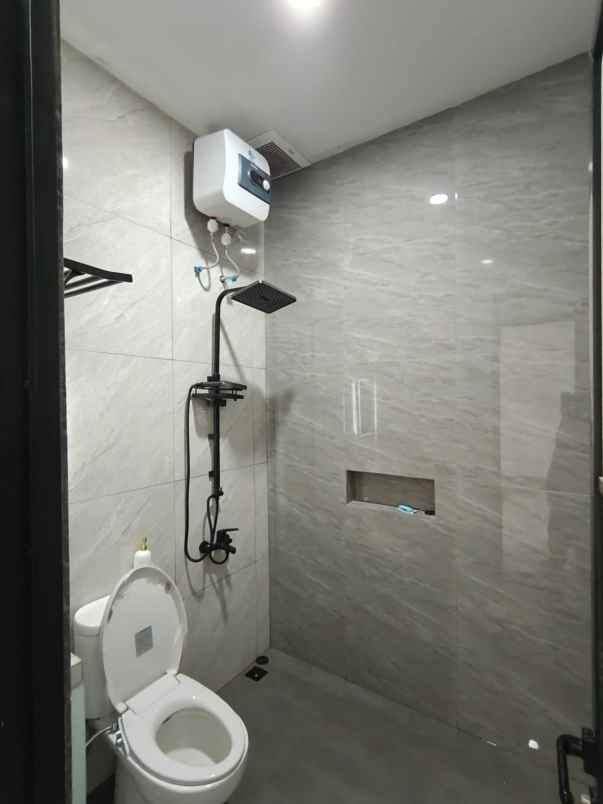 dijual rumah pondok cabe