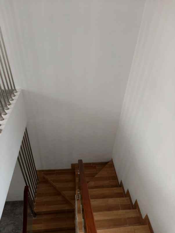 dijual rumah pondok cabe