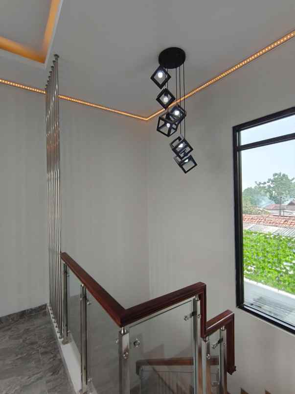 dijual rumah pondok cabe