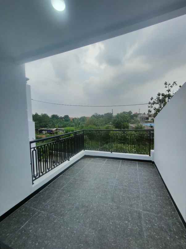 dijual rumah pondok kelapa