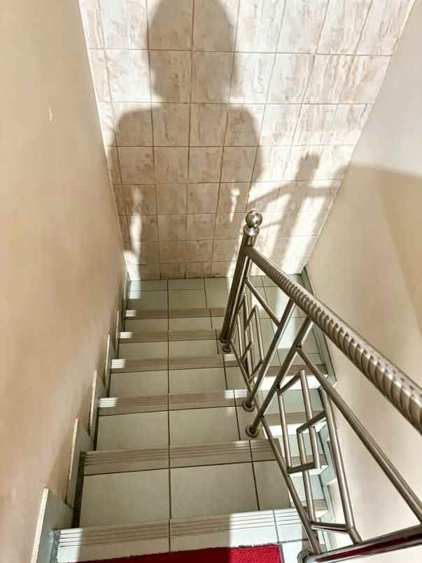 dijual rumah pondok kopi
