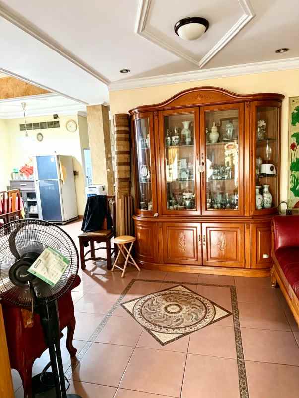 dijual rumah pondok kopi