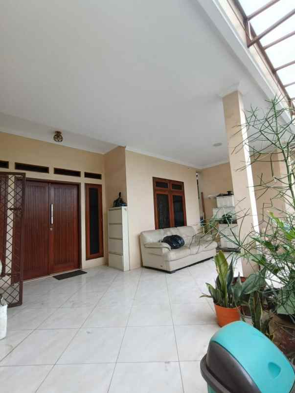 dijual rumah pondok ranji