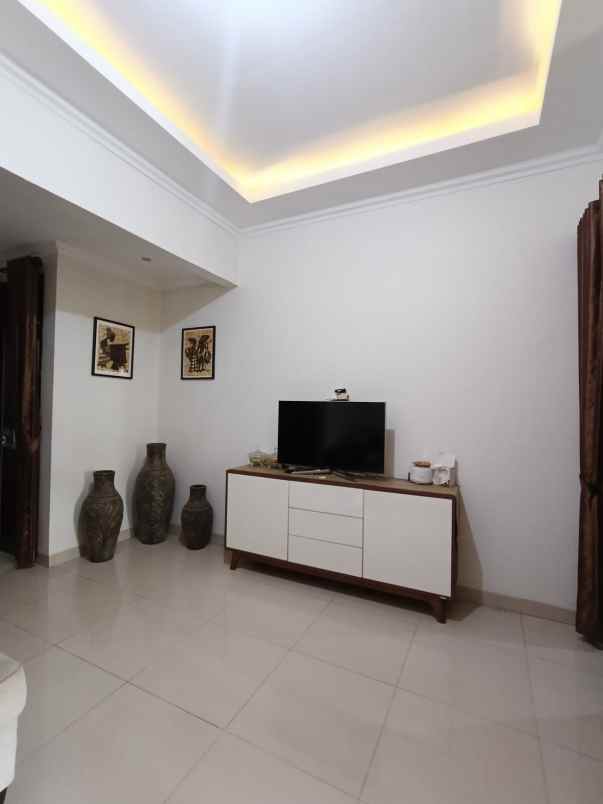 dijual rumah pondok ranji