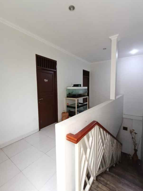 dijual rumah pondok ranji