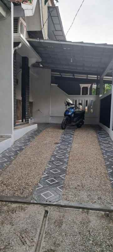 dijual rumah posisi hook di cibubur city