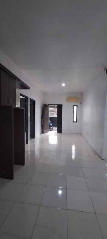 dijual rumah posisi hook di cibubur city