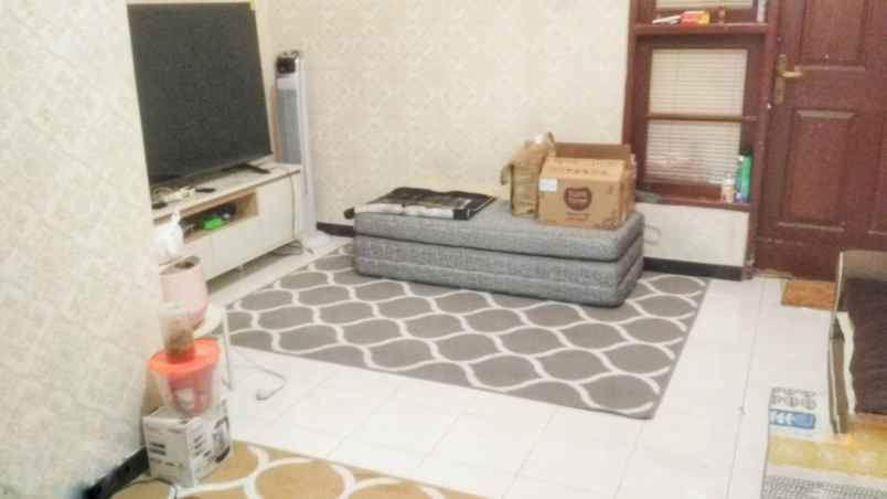dijual rumah puri surya jaya gedangan
