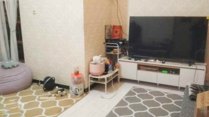 dijual rumah puri surya jaya gedangan