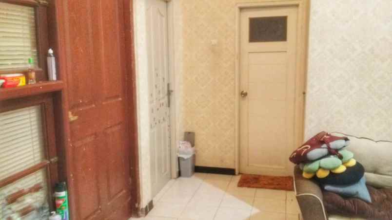 dijual rumah puri surya jaya gedangan