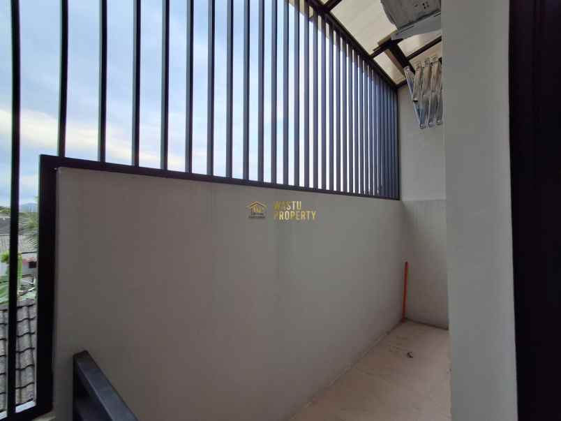 dijual rumah purwomartani