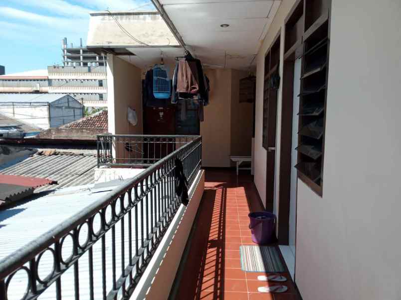 dijual rumah putat