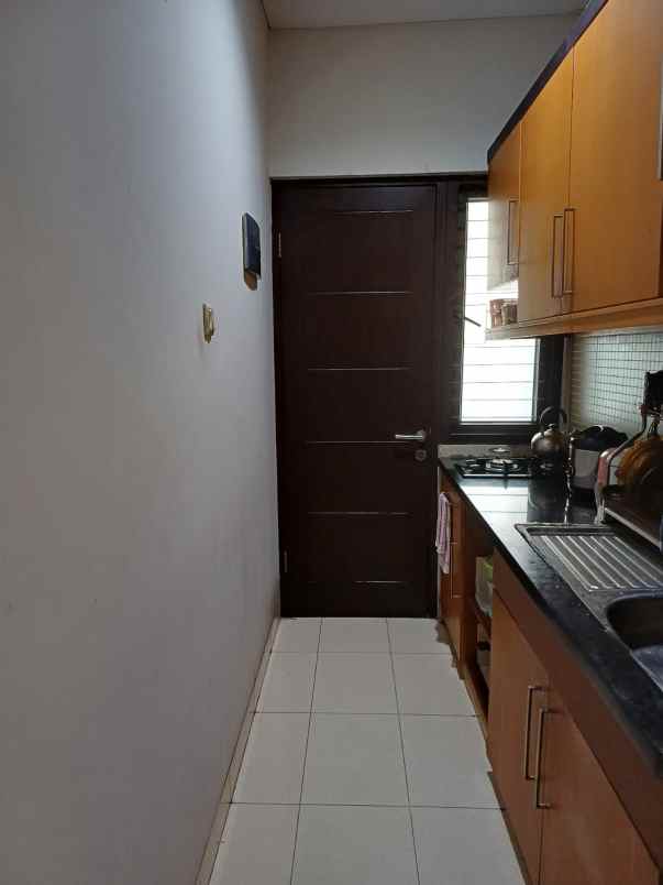 dijual rumah raffles hills cibubur