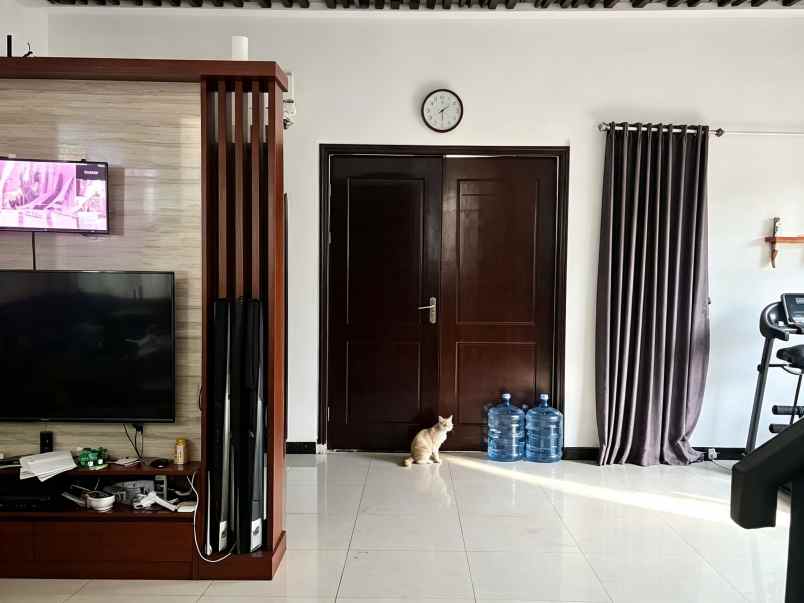 dijual rumah rawalumbu