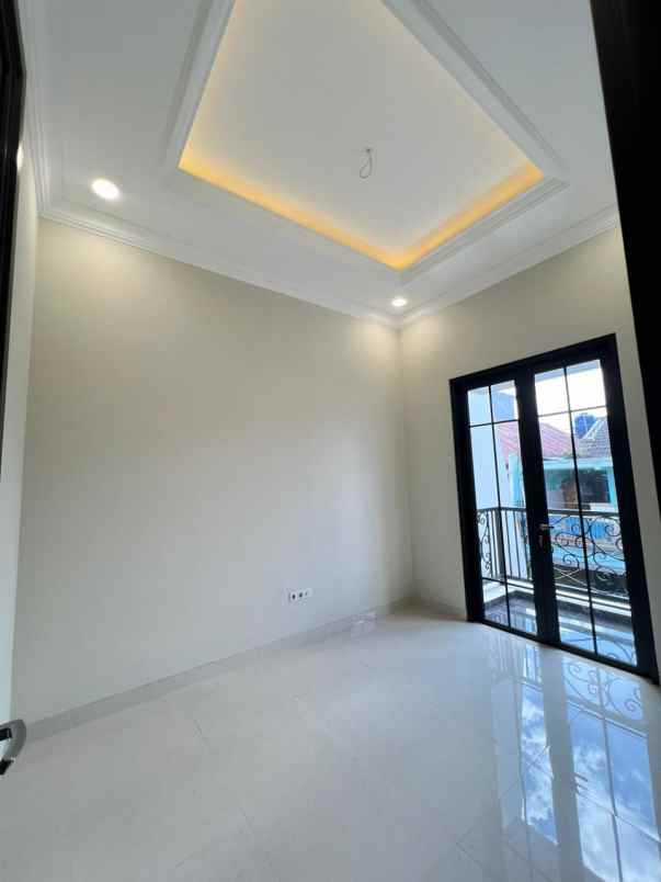 dijual rumah rawamangun