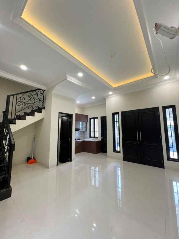 dijual rumah rawamangun