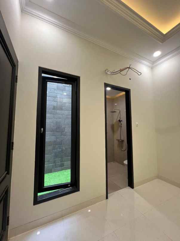dijual rumah rawamangun