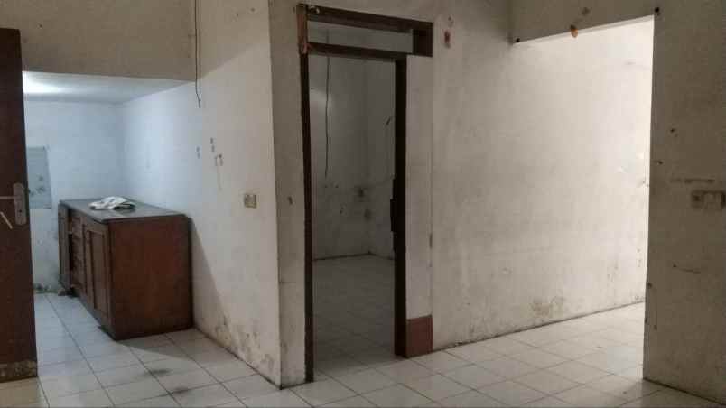 dijual rumah rumah gudang ploso timur