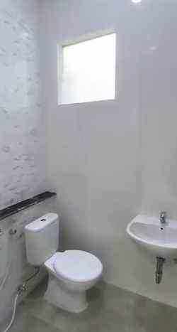 dijual rumah rungkut