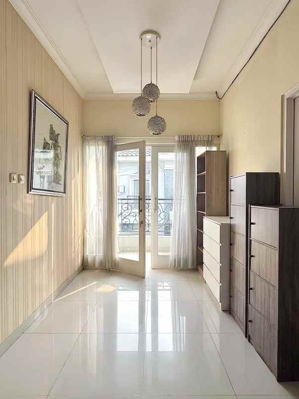 dijual rumah secondary dalam twonhouse siap huni