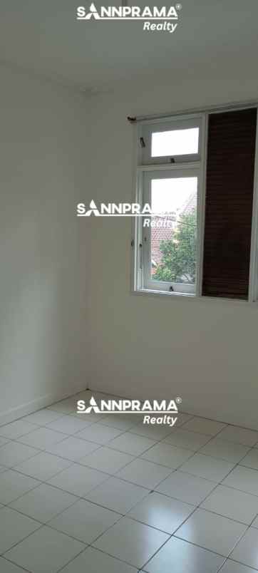 dijual rumah secondary di telaga kahuripan bogor