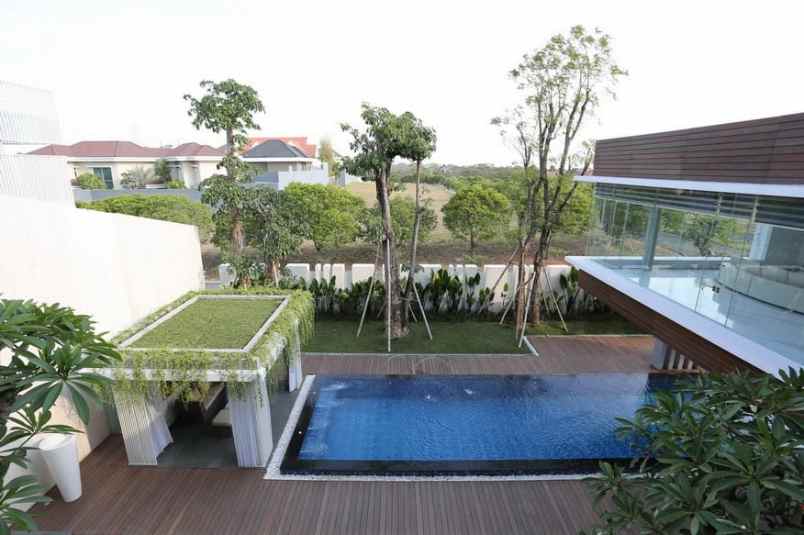 dijual rumah selat golf citraland