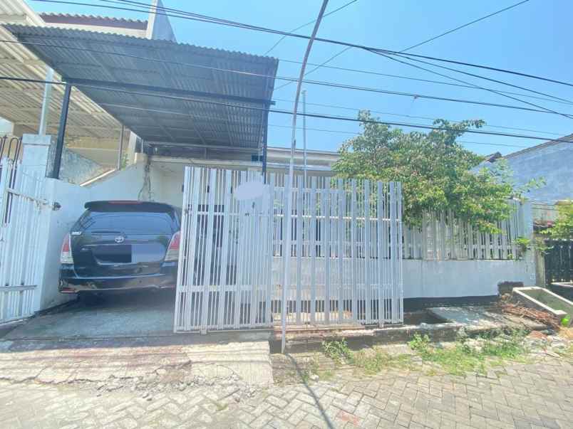 dijual rumah semolowaru