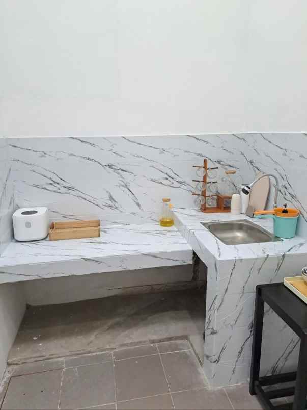 dijual rumah serdang kulon