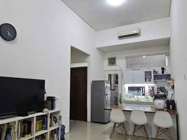 dijual rumah serua ciputat